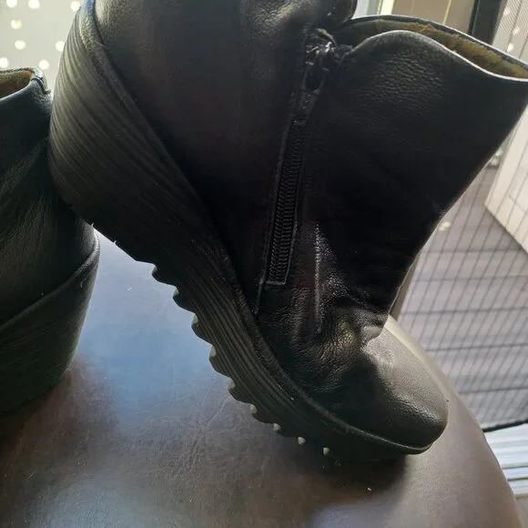 Fly London Yip Wedge Boots Booties 39W - Picture 3 of 5